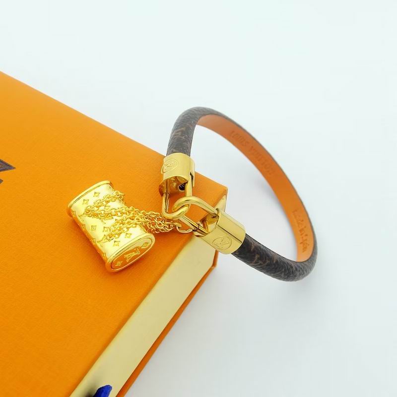 LV Bracelet 03lyr174